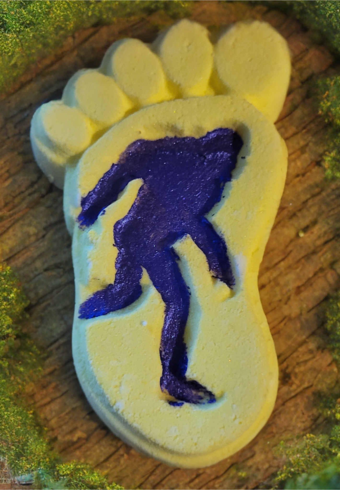 Big Foot Bath Bomb in Lemon