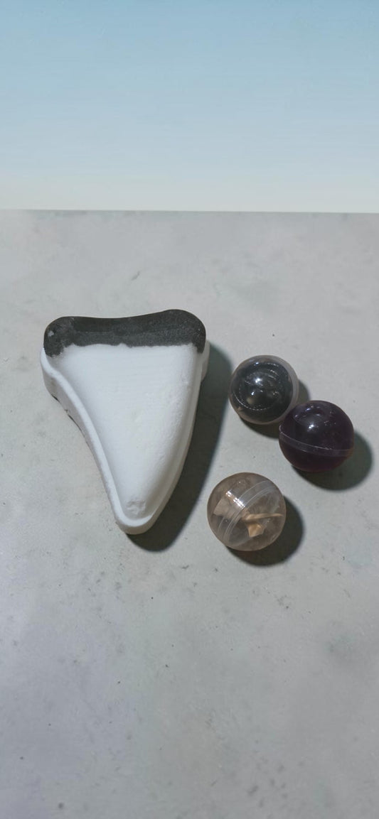 Shark Tooth Bath Bomb with surprise