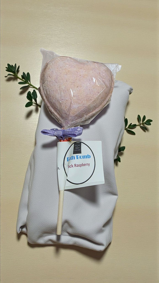 Black Rasberry Bath Bomb